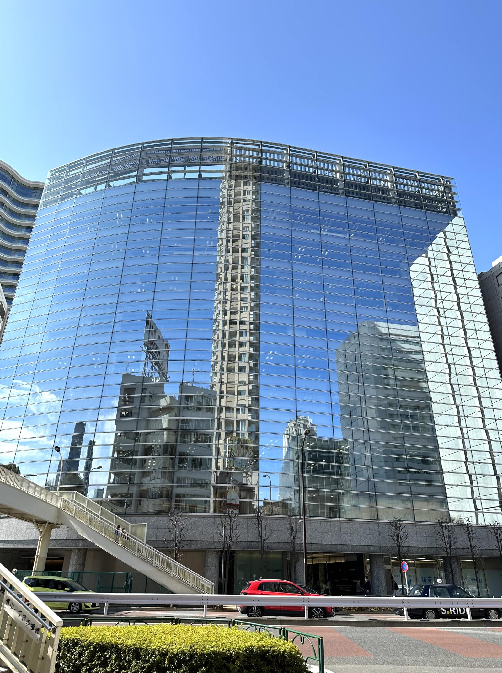 ヒューリック青山外苑東通ビル(旧:南青山M-SQUARE)