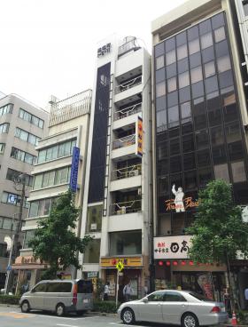 ラスパイユビルの外観写真