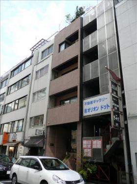 京清堂ビルの外観写真