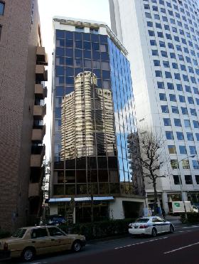 赤坂ライオンズビルの外観写真