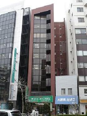 山萬ビルの外観写真