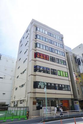 本八幡駅西口ビルの外観写真