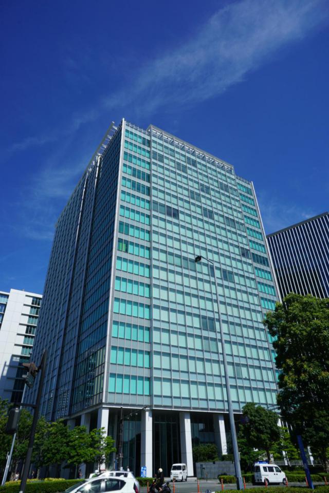 横浜ブルーアベニュー