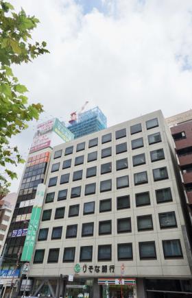 りそな新橋ビルの外観写真