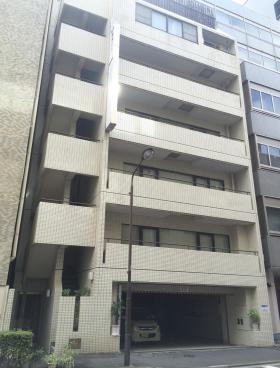 麹町保坂ビルの外観写真