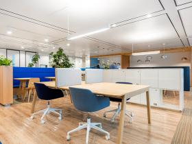 Regus(リージャス)...の外観写真