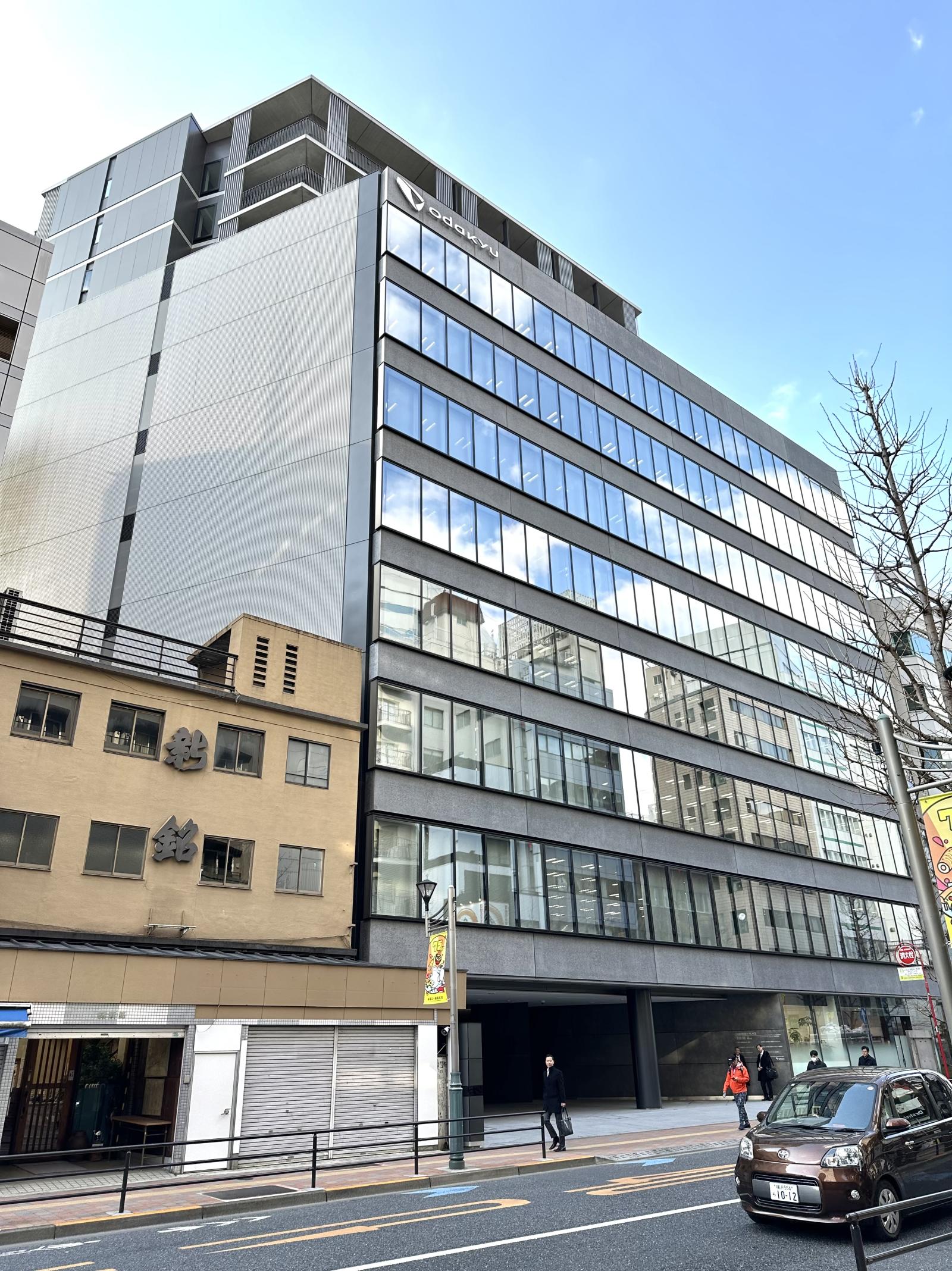 小田急西新宿O-PLACE
