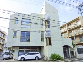石橋松波ビルの外観写真