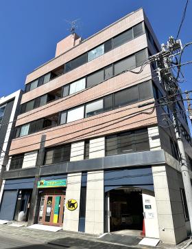HMビルの外観写真