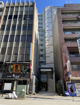 エルグランジュテ新宿ビルの外観写真