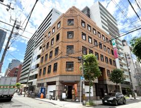 ホーコス伏見屋の外観写真