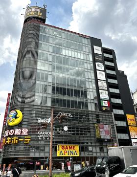 栄ナナイロビルの外観写真