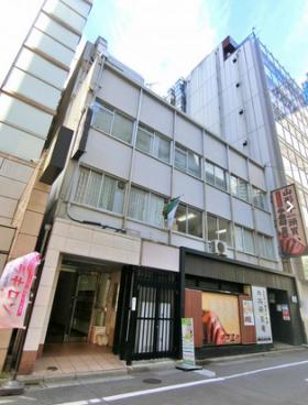 日高ビルの外観写真