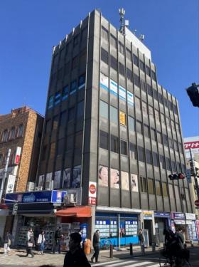 冠ビルの外観写真